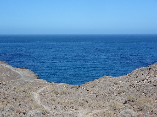 Atlantic ocean from rocky cliff