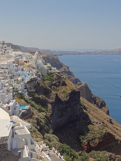 Caldera cliff edge in Fira