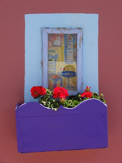 Wall art in Firostefani