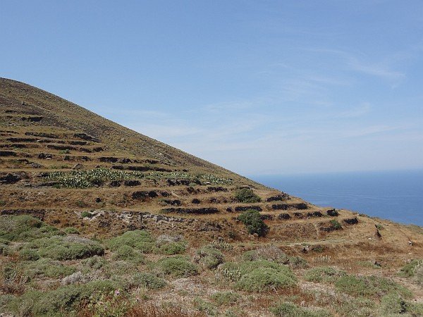 Hill on footpath along Mouzaki Bay