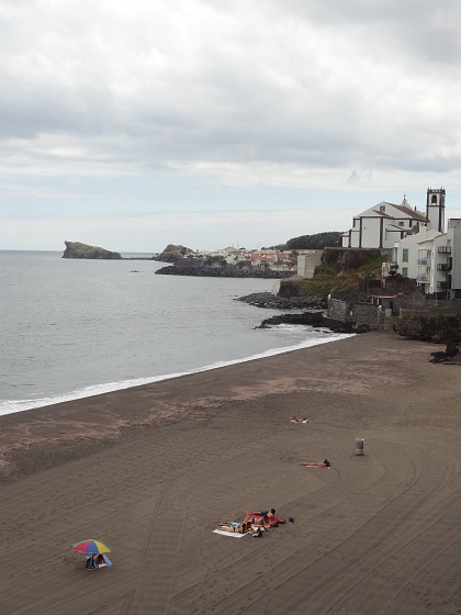 Milicias Beach with São Roque church in background