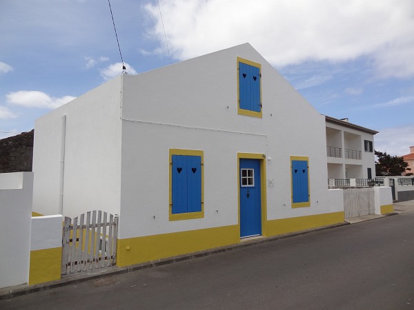 House in Mosteiros